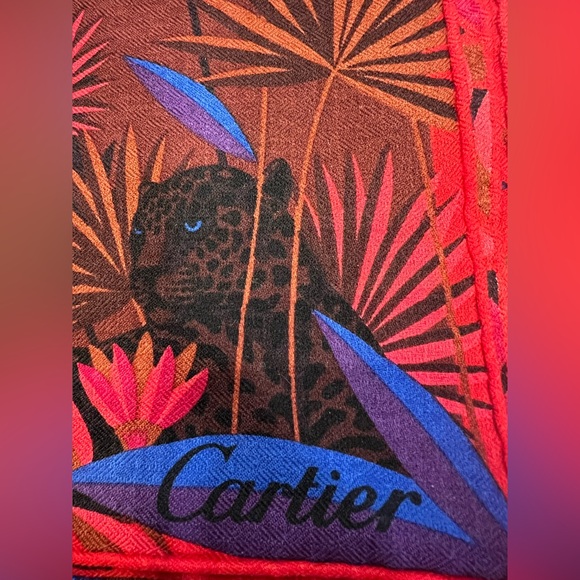 Colorful Leaf Print Scarf - Picture 2 of 13